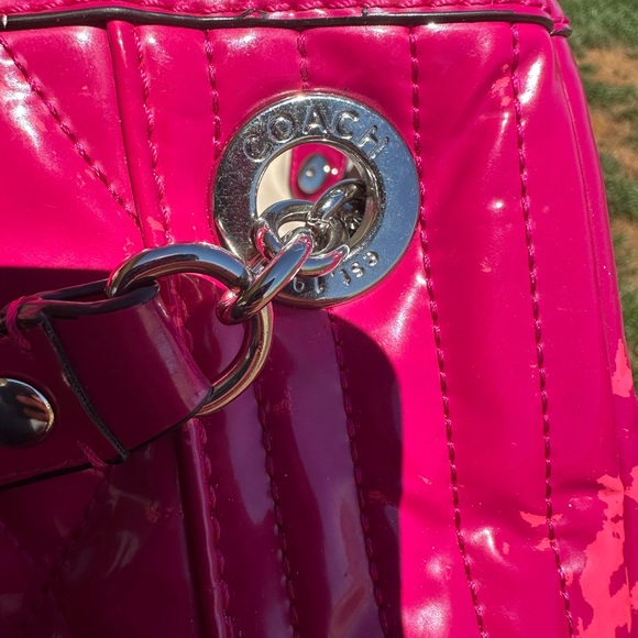 Rare 2005 Coach Poppy Liquid Gloss Quilted Patent Leather Bag -Fuchsia - Vintage - Picture 6 of 11
